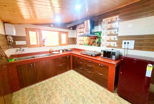 What to Pack for Your Kasauli Mountain Retreat